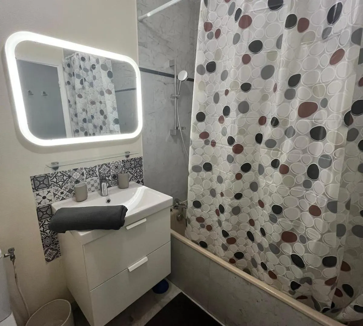 Grand Studio Localisation Ideale Antibes Apartment